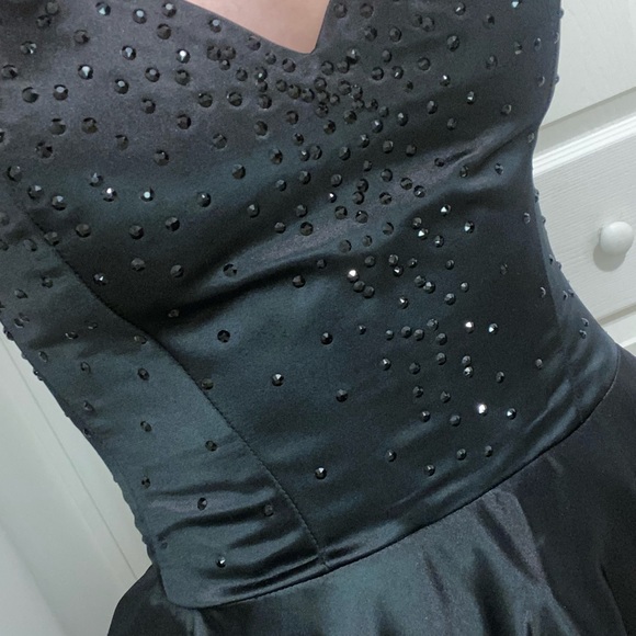 Black Prom / graduation dress sweetheart ball gown - Picture 4 of 6